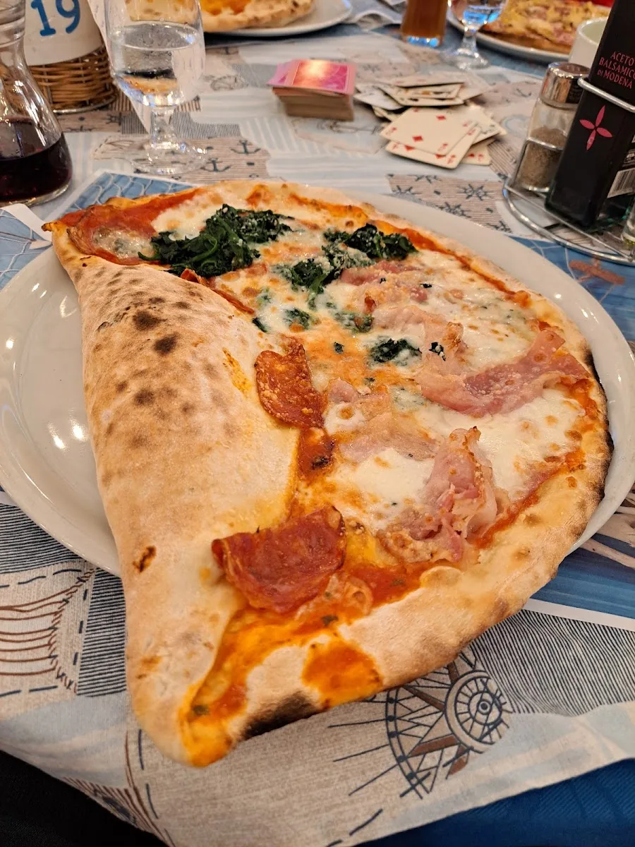 Ristorante Pizzeria Maxim - specialit&agrave;